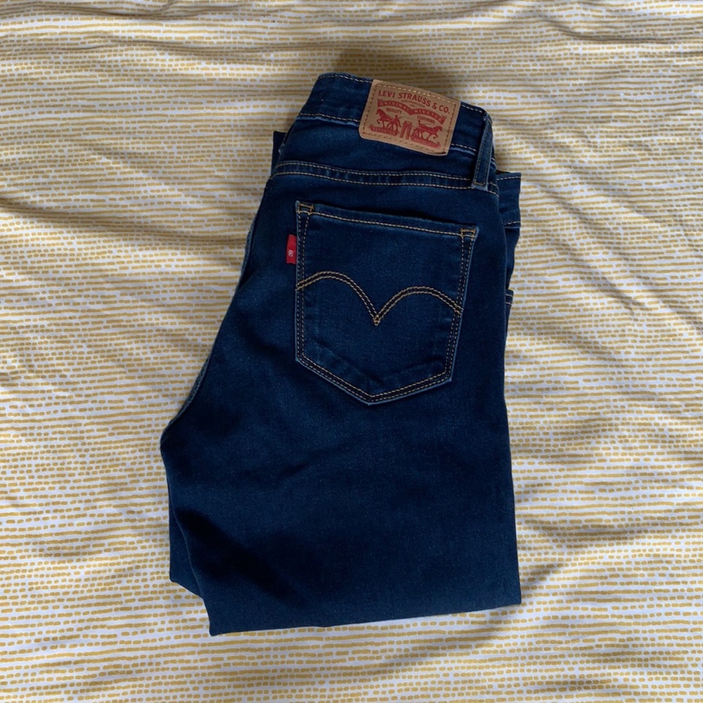 Levi’s 711 skinny jeans